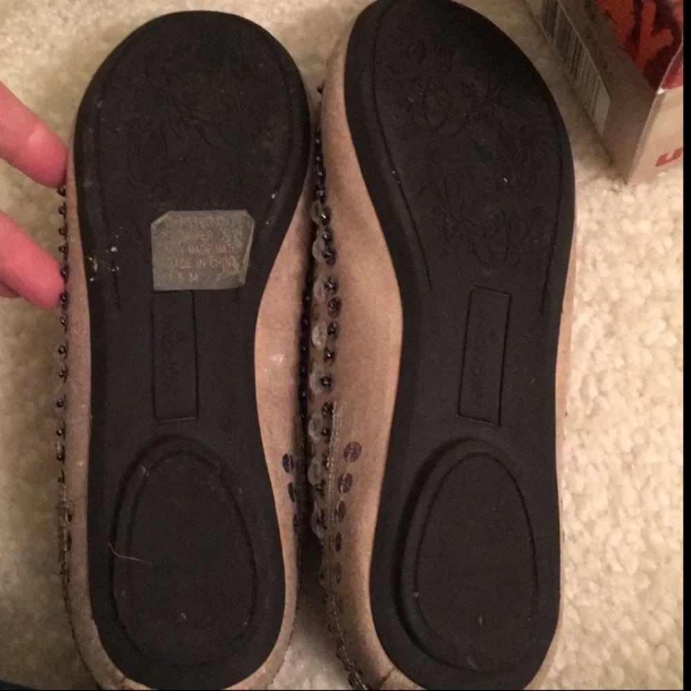 Unionbay Girls Faux Suede Sequin & Stud embellished sparkly ballet flats shoes